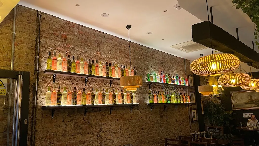 314 KITCHEN + BAR