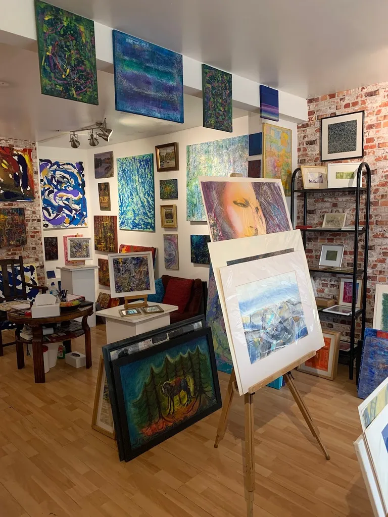 A & C Gallery