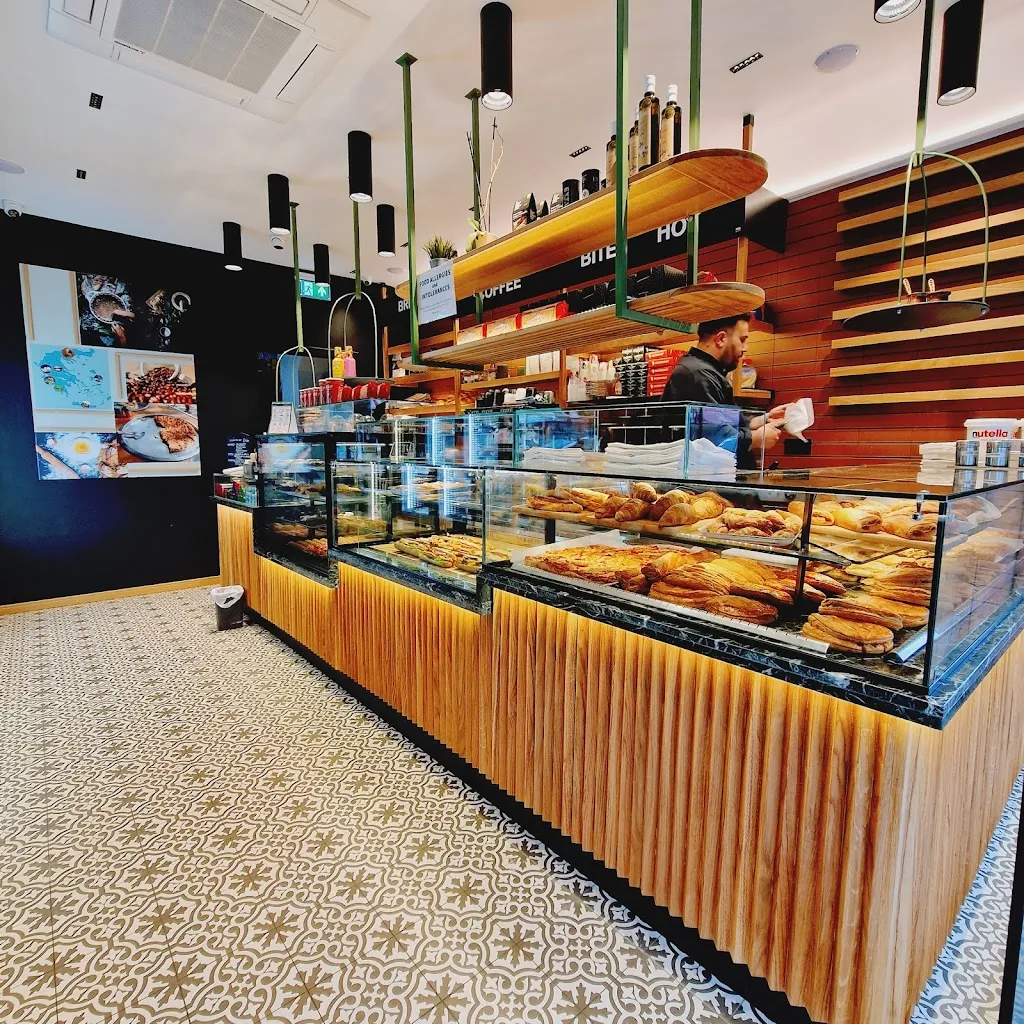 Artisimo Greek Bakery