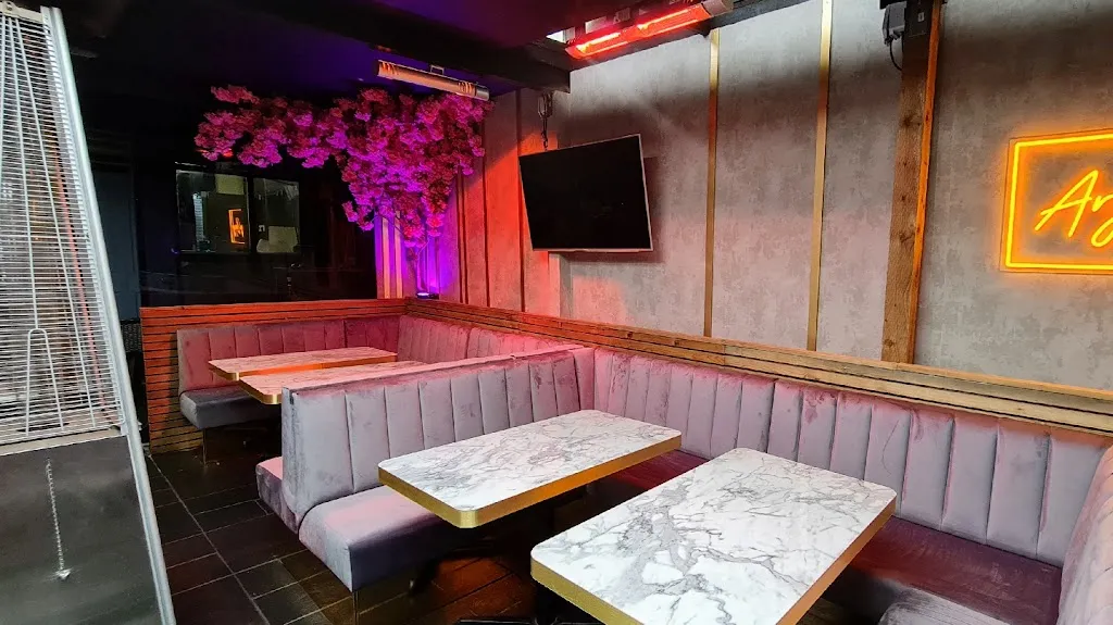 Arya Lounge