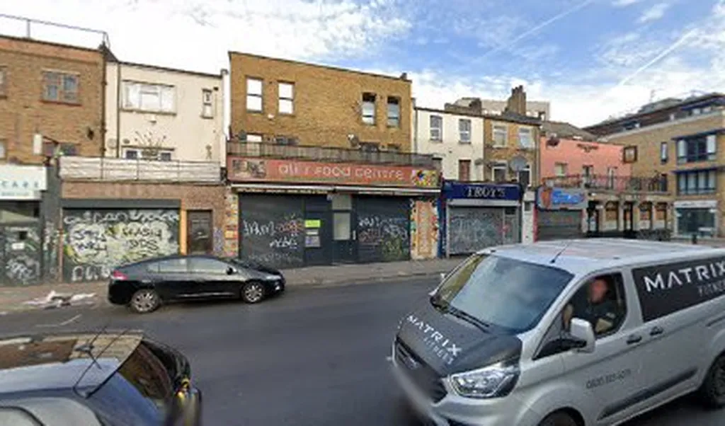 ATM/CASH MACHINE