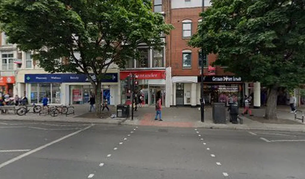 ATM (Holloway Road Branch)