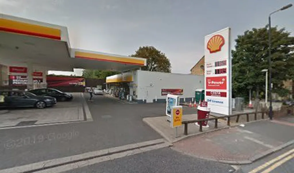 ATM (Shell Muswell Hill)