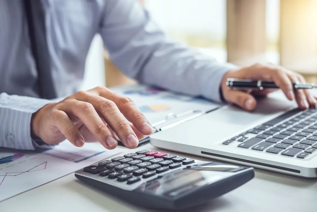 B. Wright & Co Chartered Accountants
