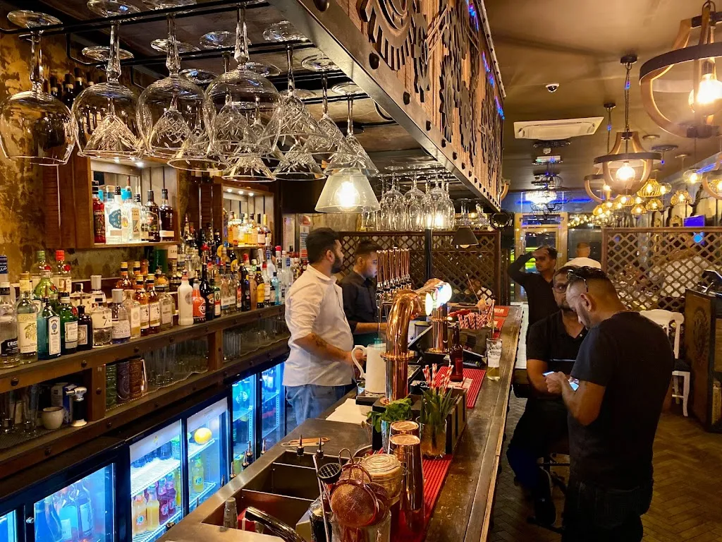 Bambi Stanmore | Indian Restaurant | Tapas | Cocktail Lounge & Sports Bar