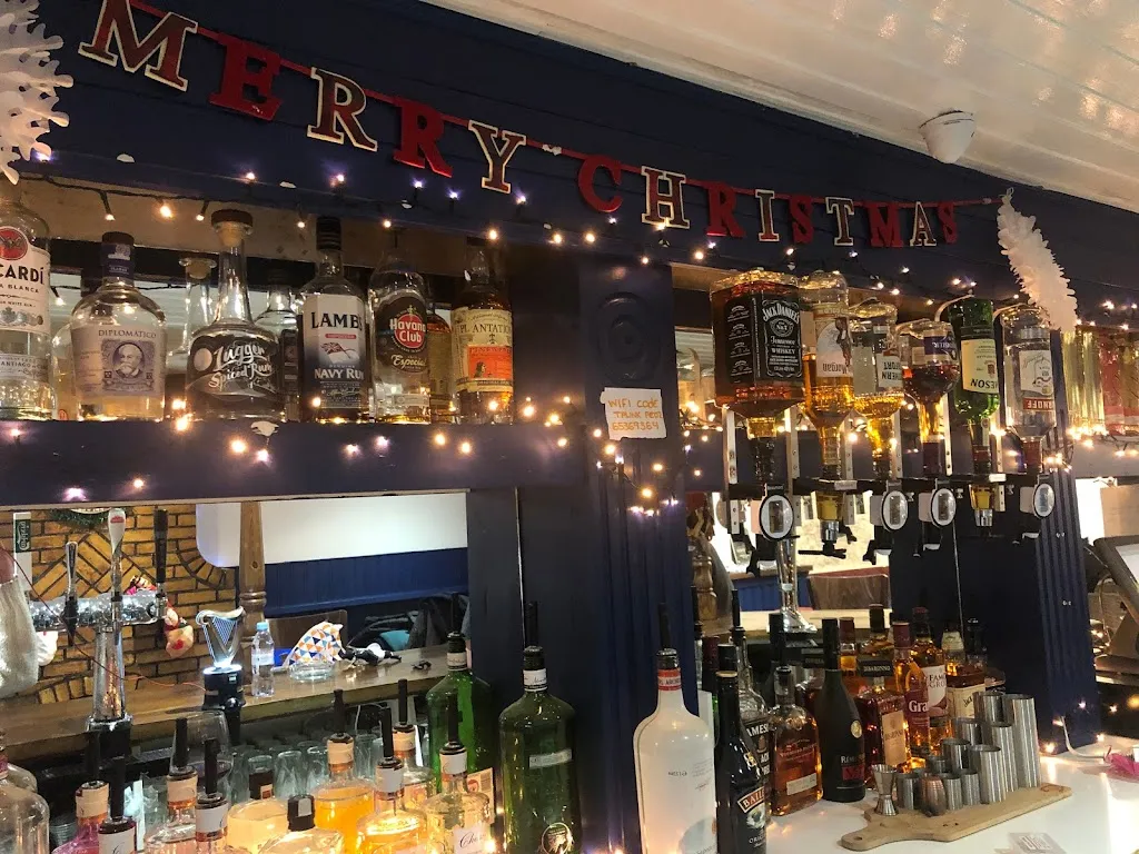 Bar 117