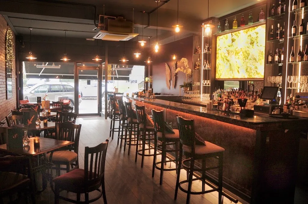 BAR 8