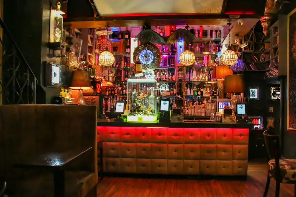 Bar Social
