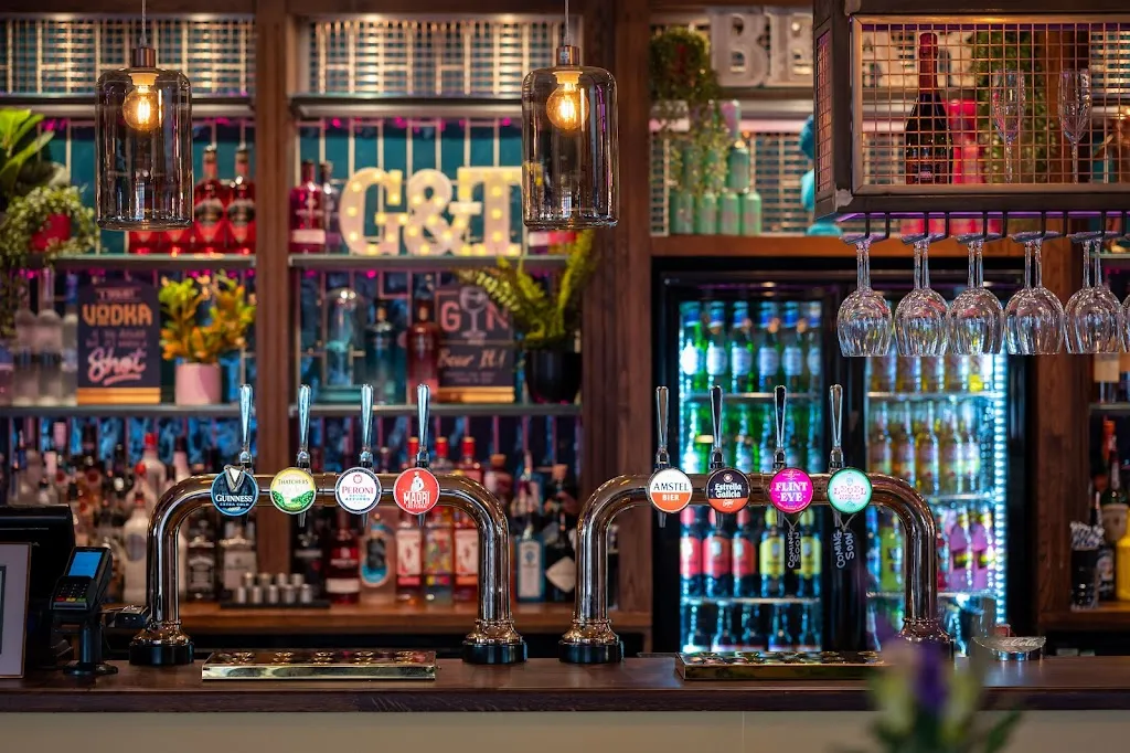 Bear & Ragged Staff