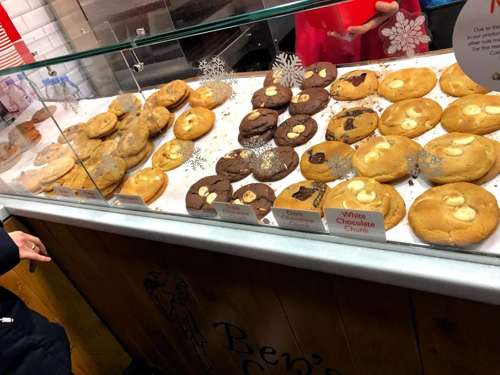 Ben's Cookies
