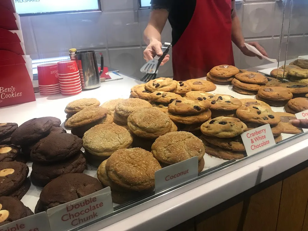 Ben's Cookies