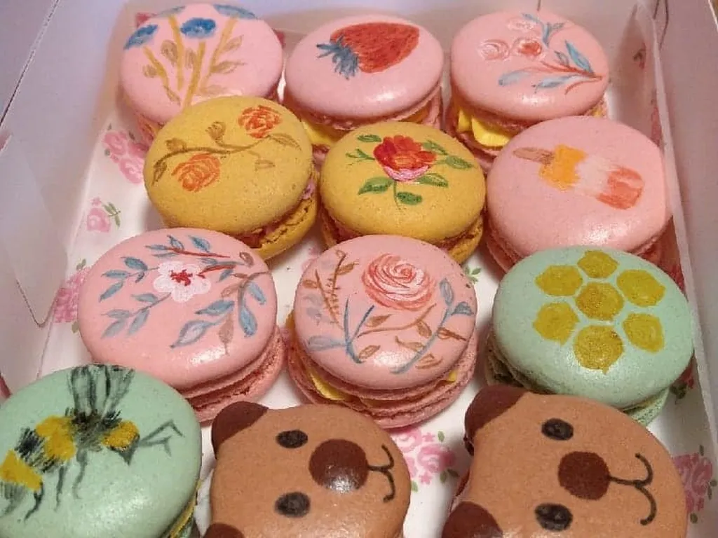 BendyCocoa Cakes