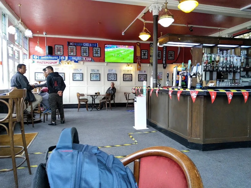 Blakesley Arms
