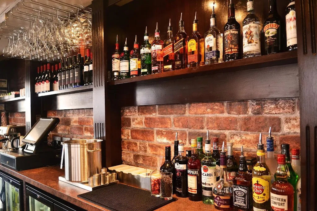 Boston Arms