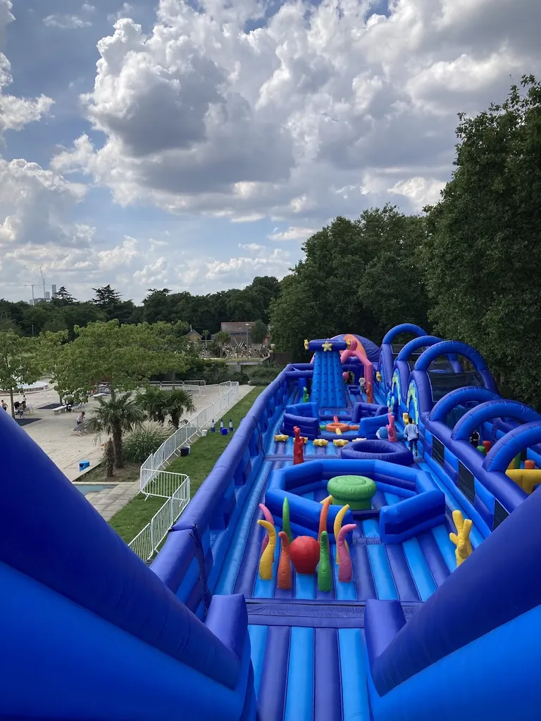 Bounsea Gigantic Inflatable