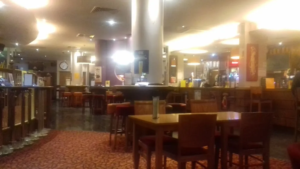 Broadway Bar Cafe