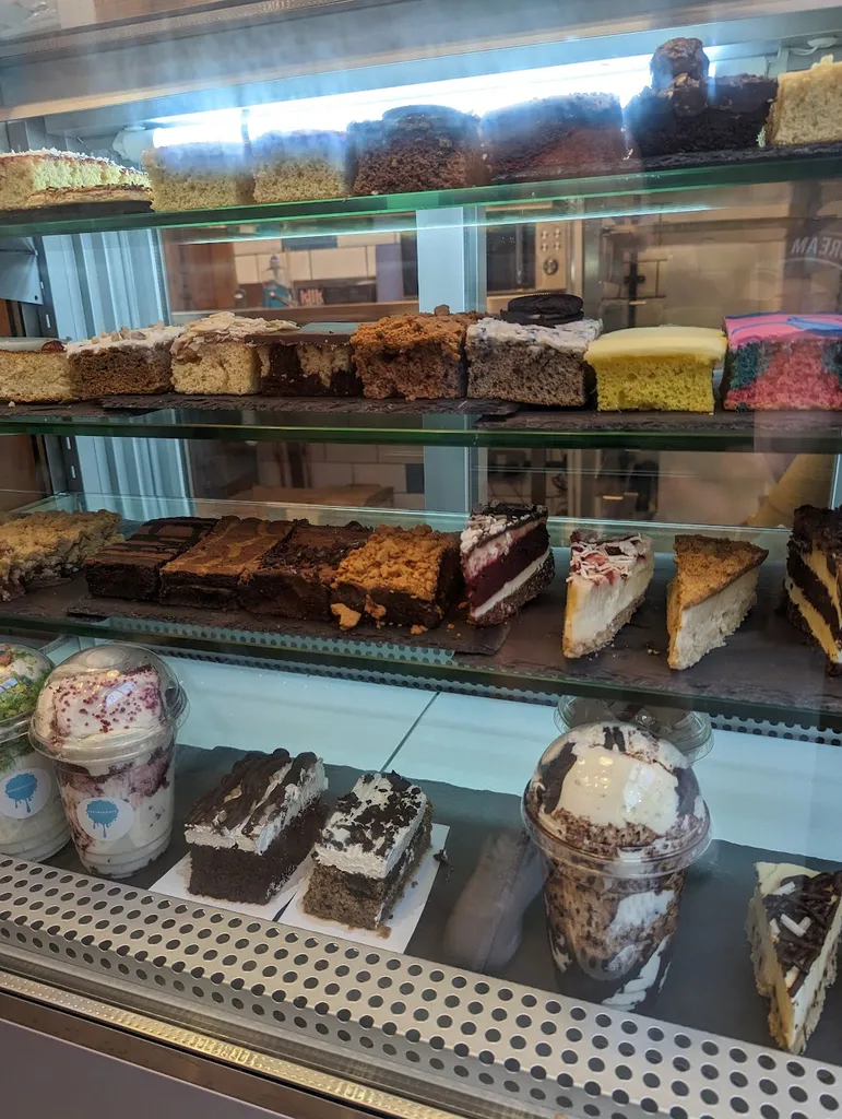 Cake and Custard Factory (South Woodford)