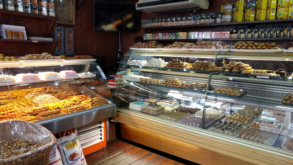 Carmella Cakes - Patisserie Surbiton