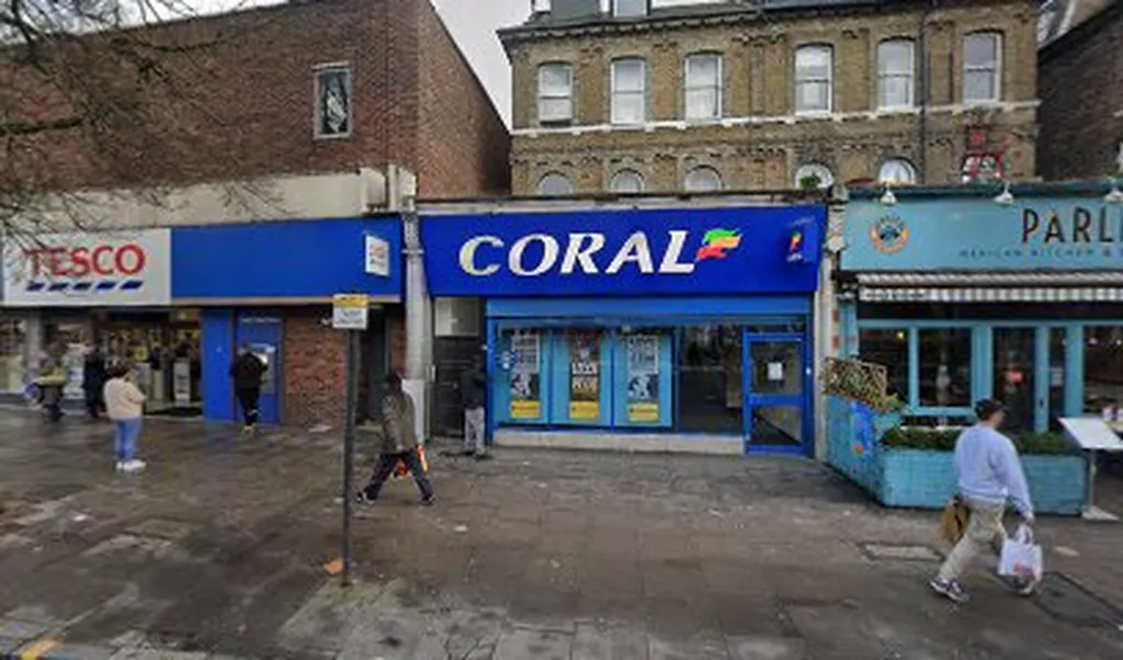 Cash machine
