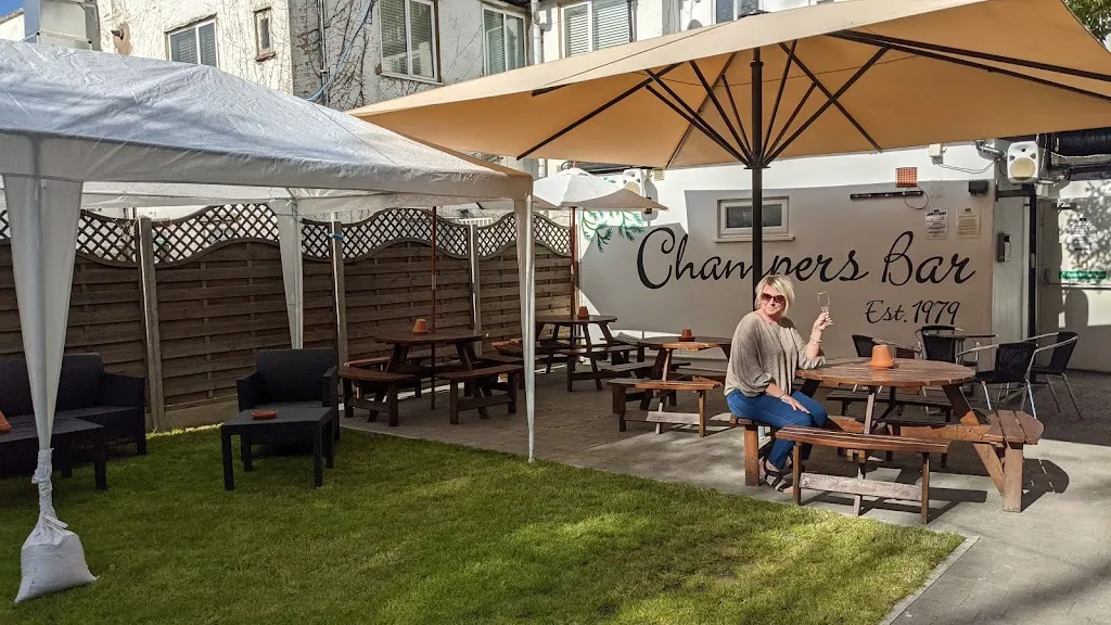 Champers Bar & Garden