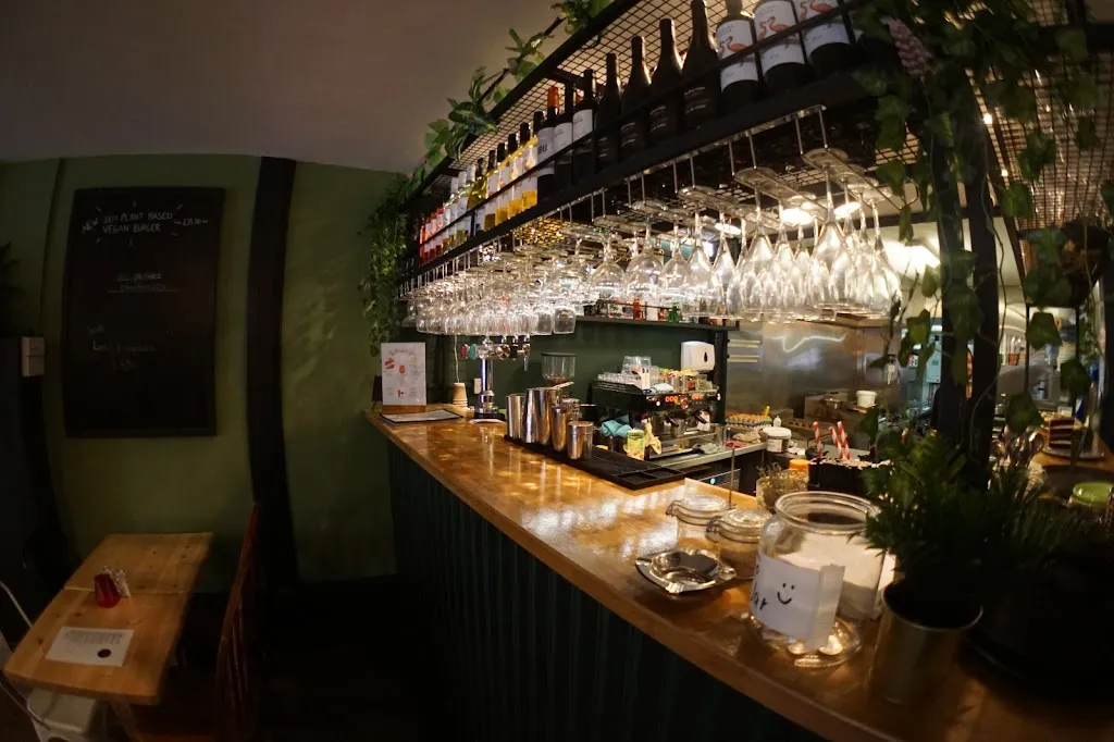 Chinchins - Cafe Restaurant Bar