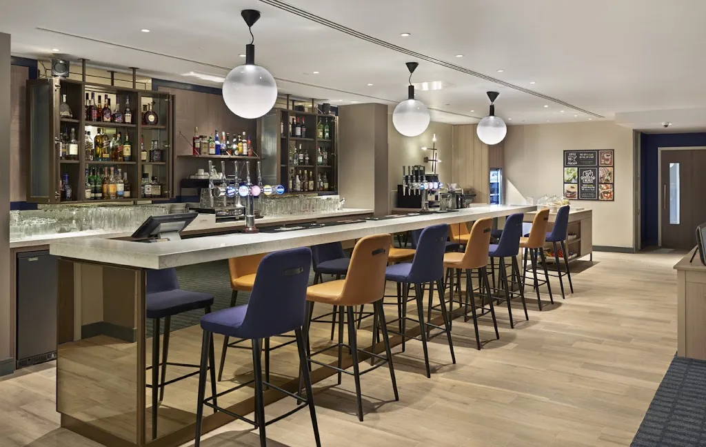 Coffee to Cocktails Bar @ Hyatt Place London Heathrow Airport