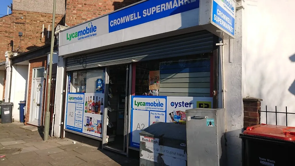 Cromwell Supermarket