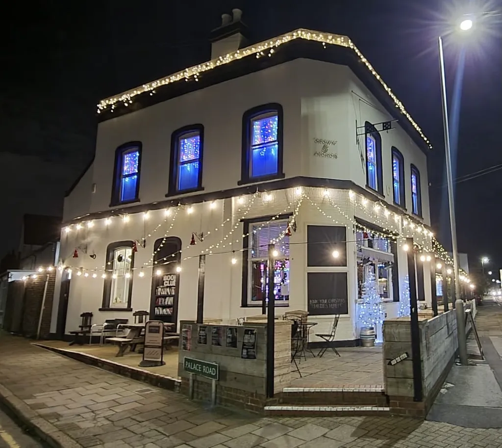 Crown and Anchor