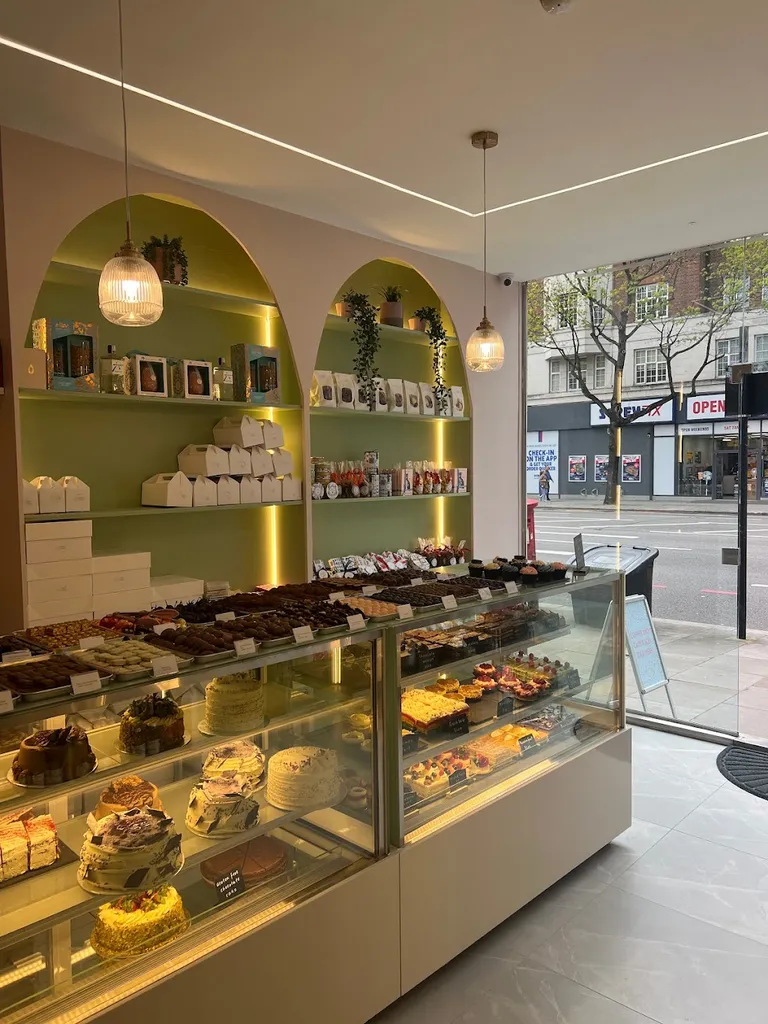 Dash cakes Kensington High street