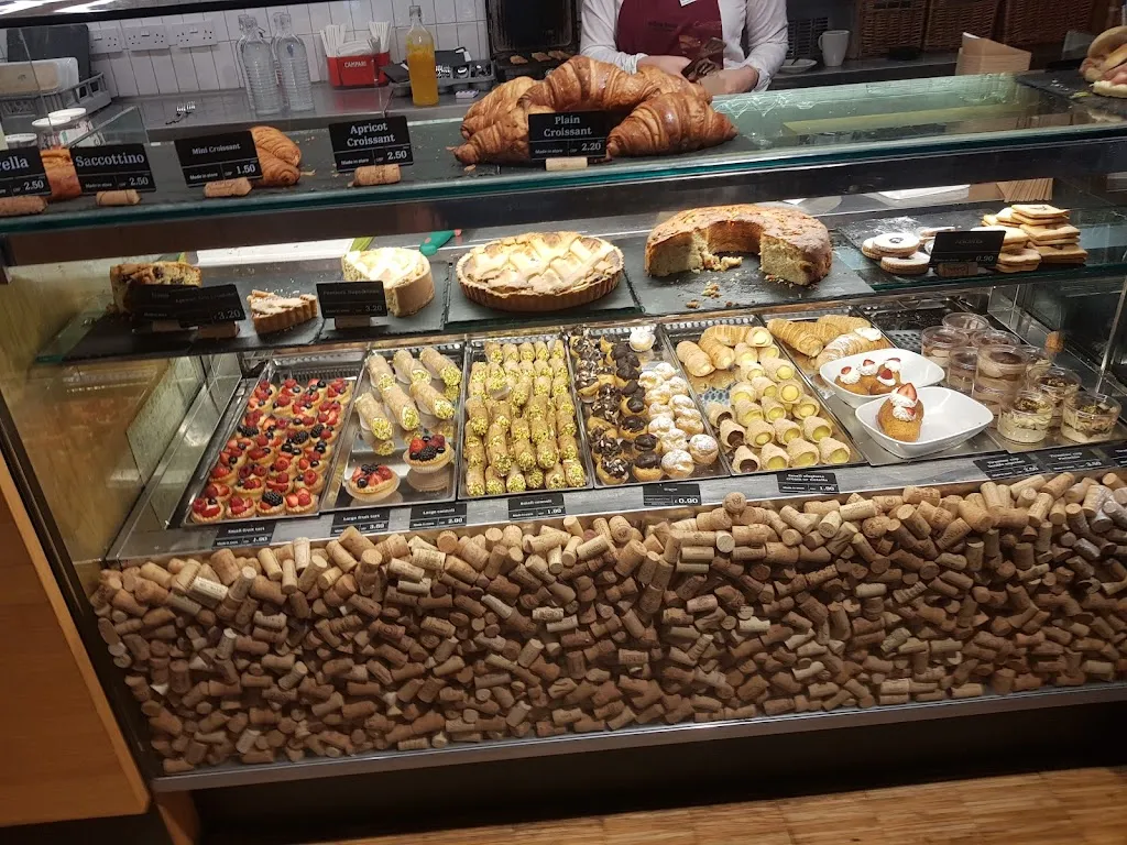Deli & bakery - The Italians