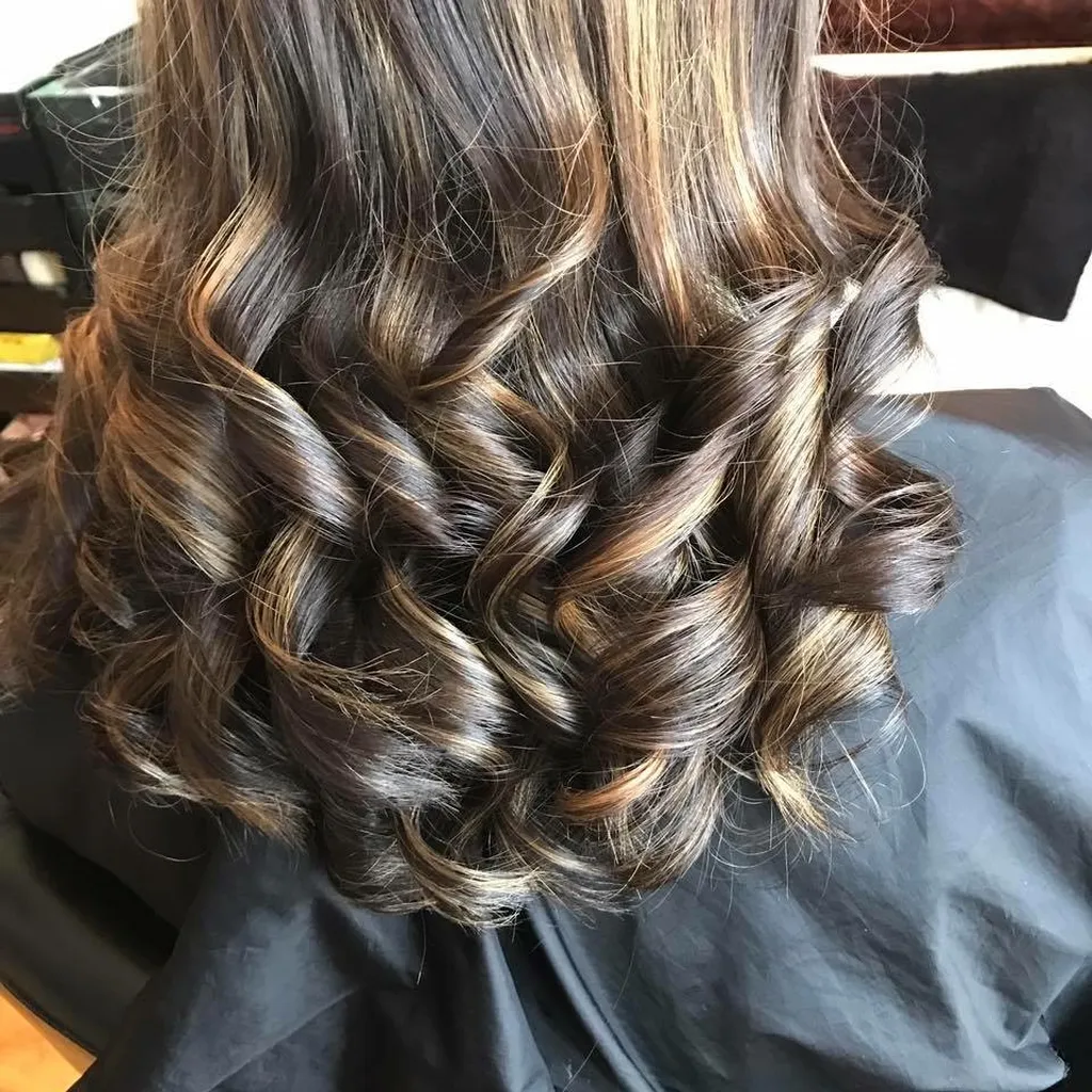 Dimple's beauty bar ltd
