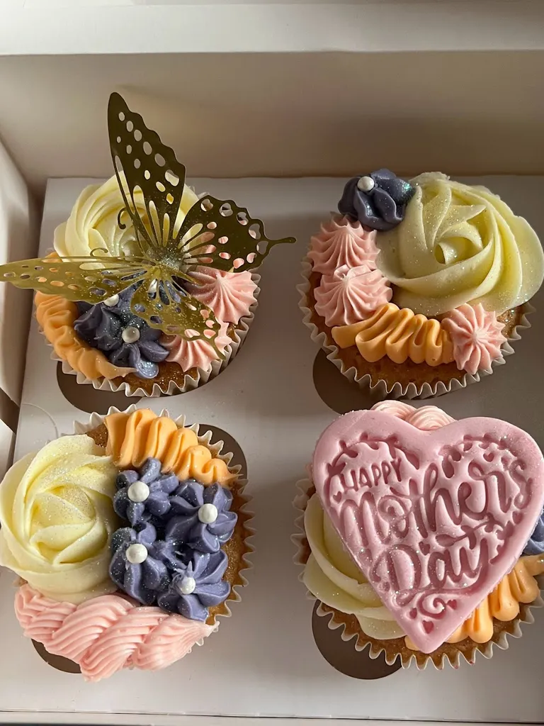 Double-Take Cakes