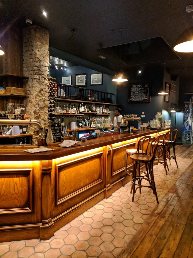 East Putney Tavern