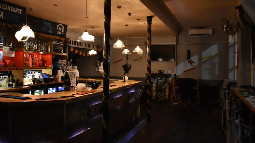 Elements Bar