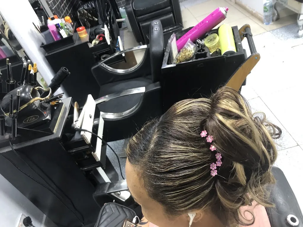 Faiza Hair & Beauty