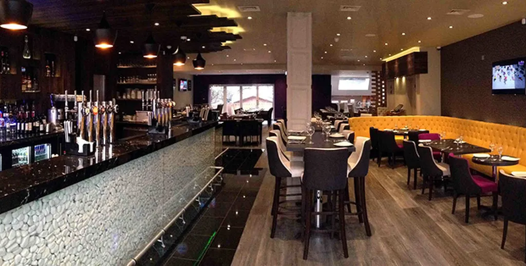 Flavours Restaurant & Cocktail Bar