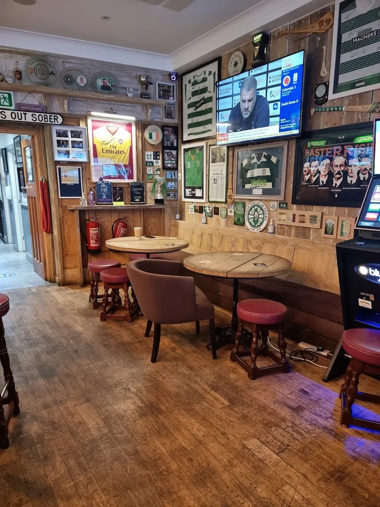 Frosty's Bar