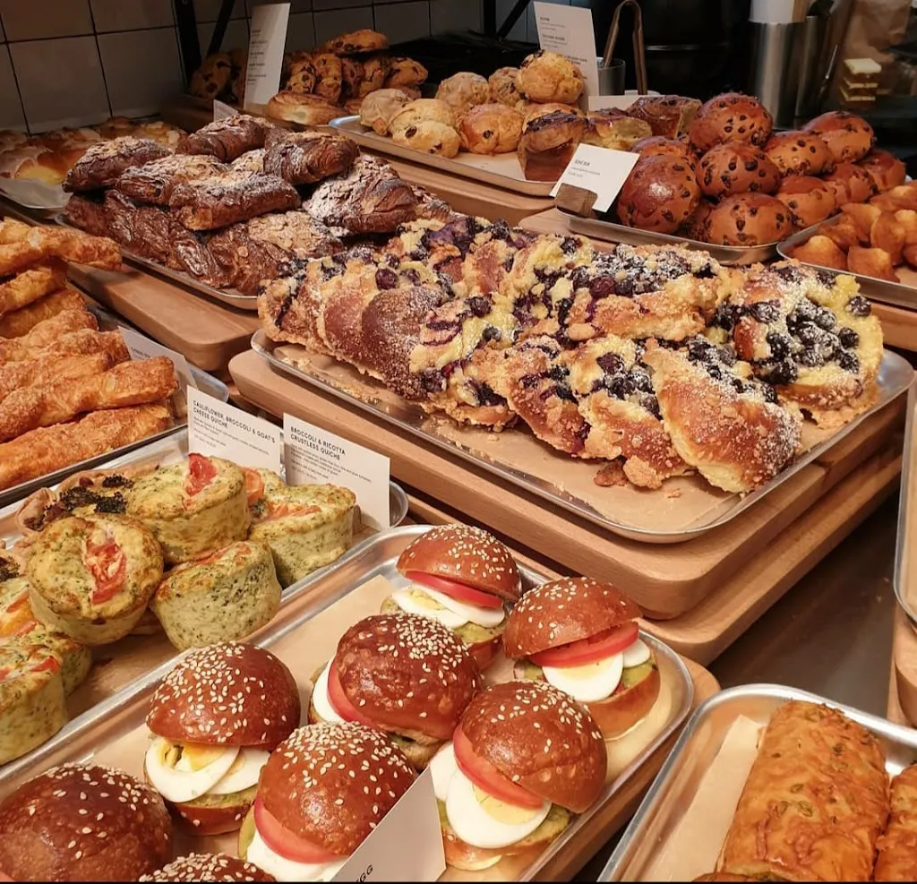 GAIL's Bakery Gloucester Road