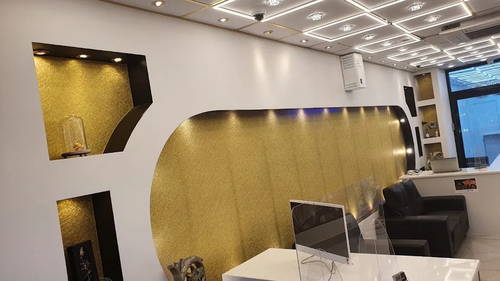 Gold Bank (Green St)