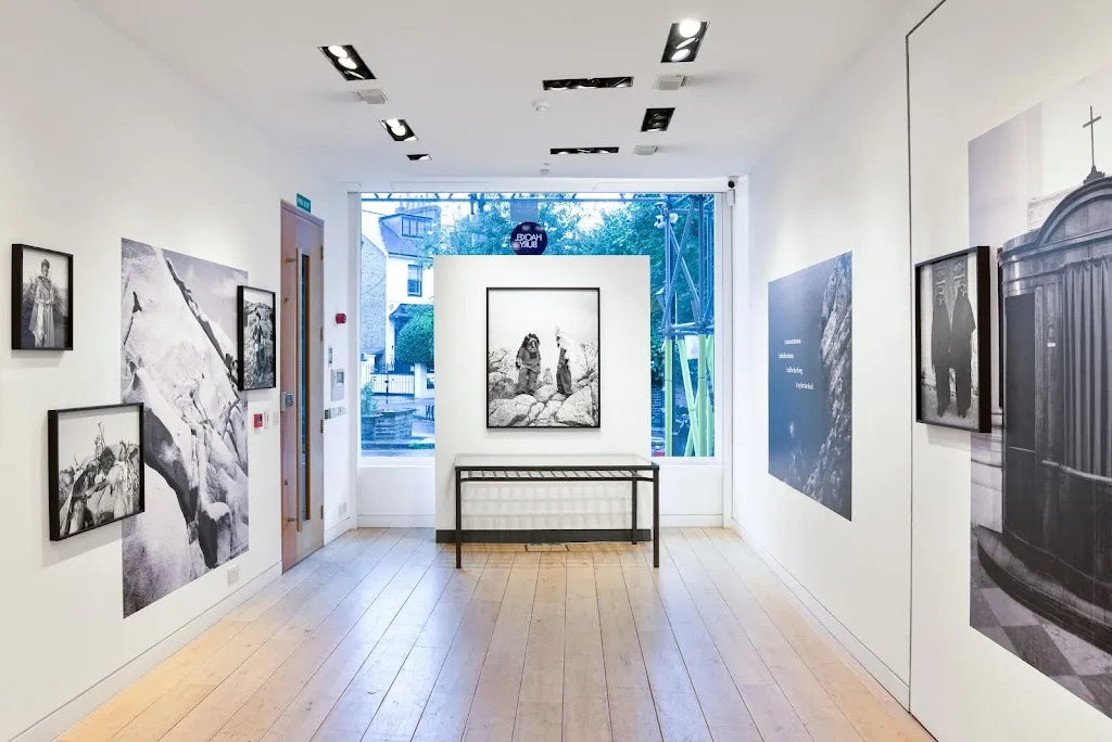 HackelBury Fine Art