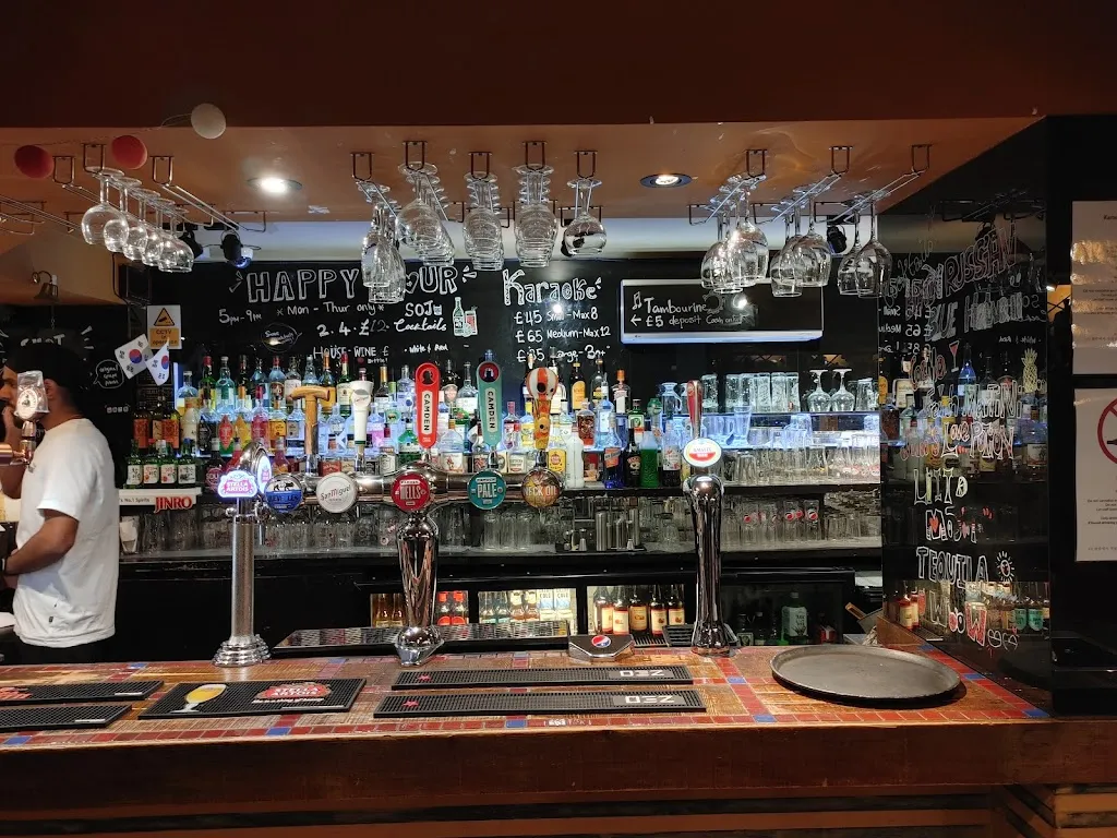 Han Bar Restaurant & Karaoke