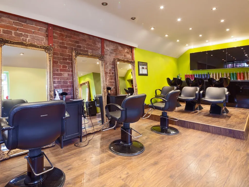 House 76 Hairdressing