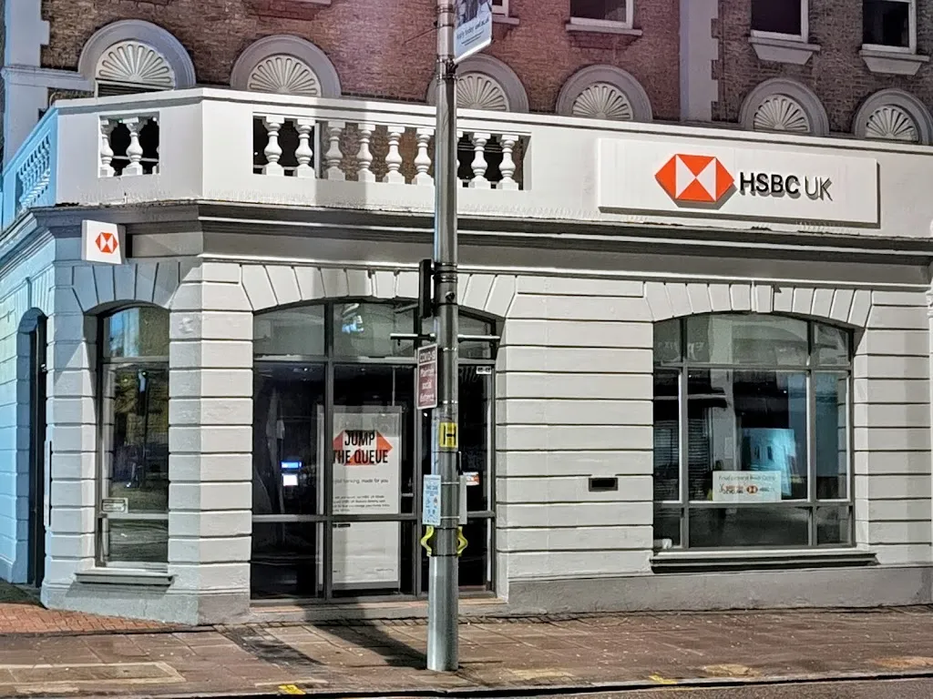 HSBC Ealing Broadway
