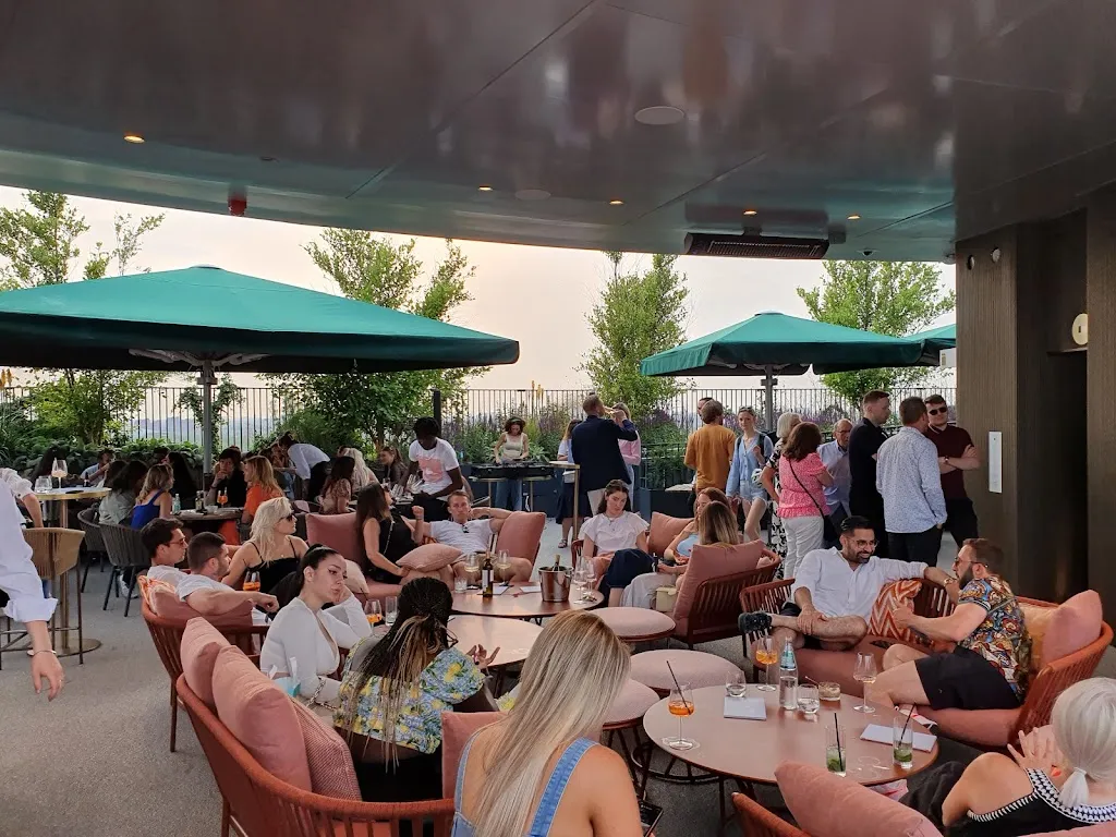 JOIA Rooftop Bar