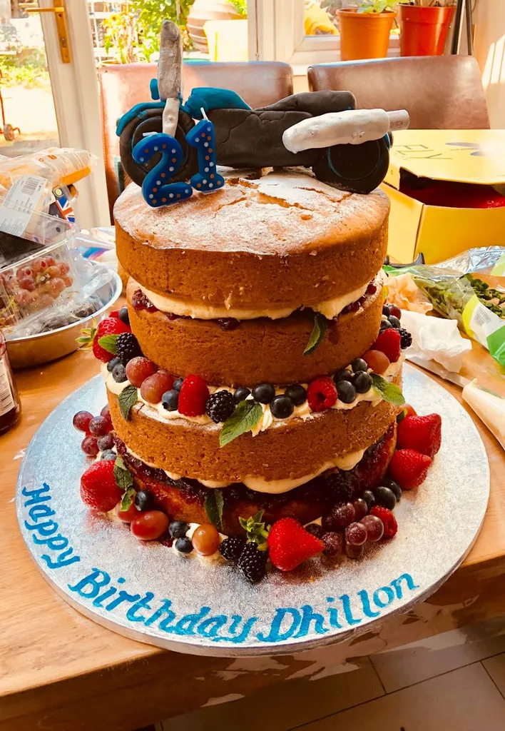 Kuki's Fun Kitchen - Cakes & Desserts