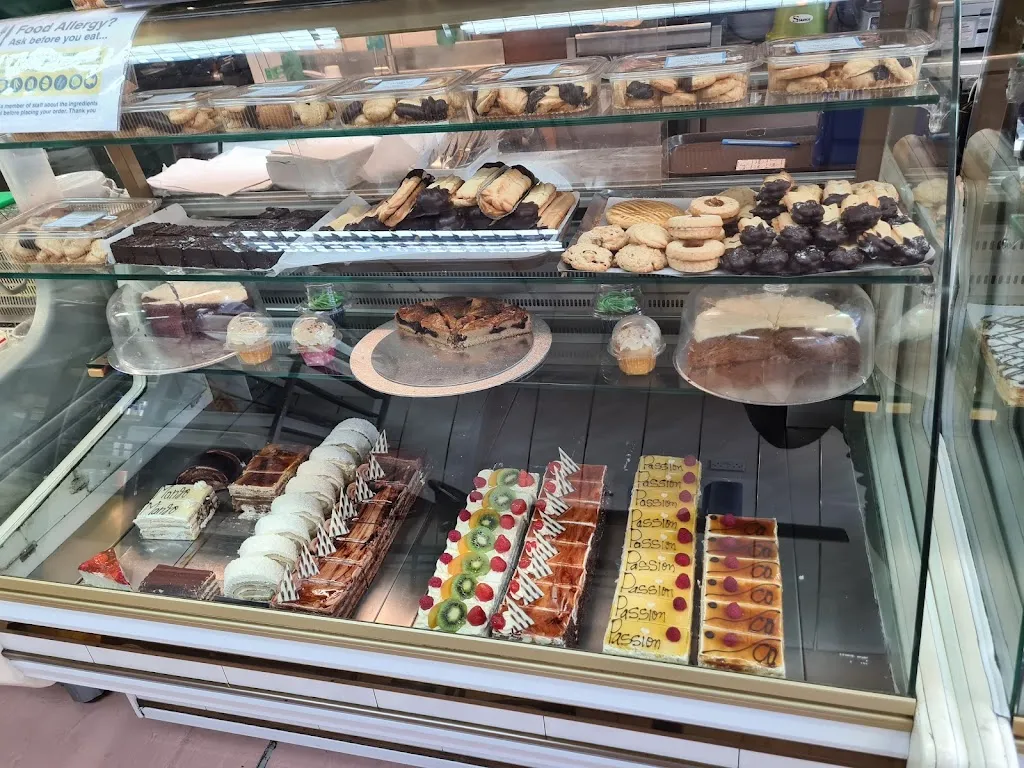 La Petite Bakery