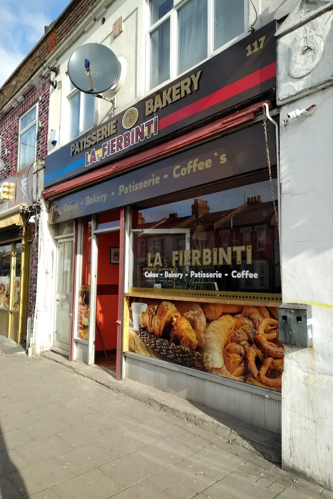 Las Fierbinti Patisserie and Bakery