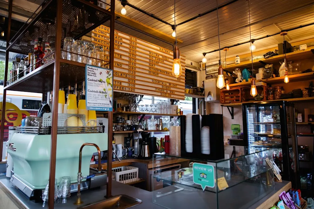Leafy Bean Coffee & Cocktail Bar