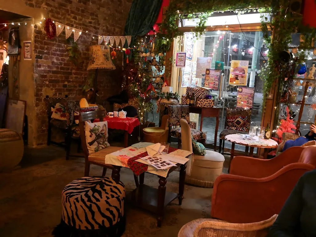 Little Nan's Bar