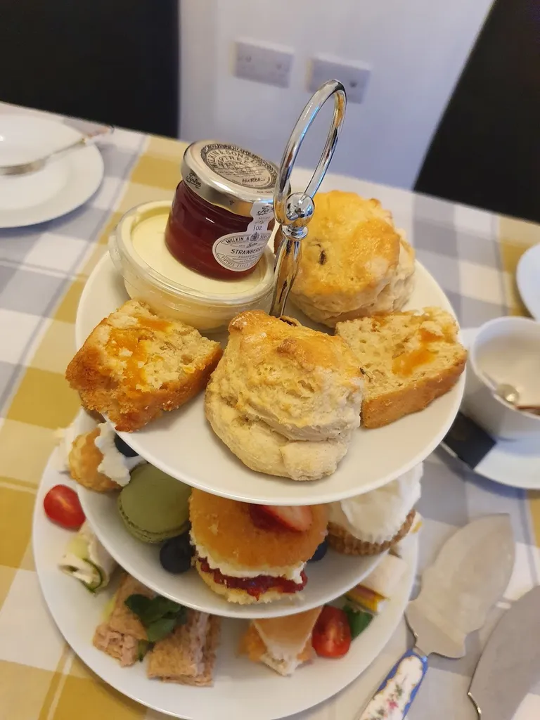 Lorettas, Specialists in afternoon tea